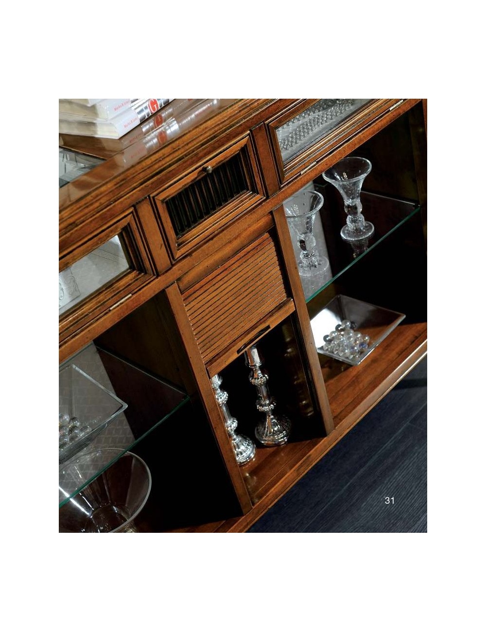 credenza a vetrina bassa